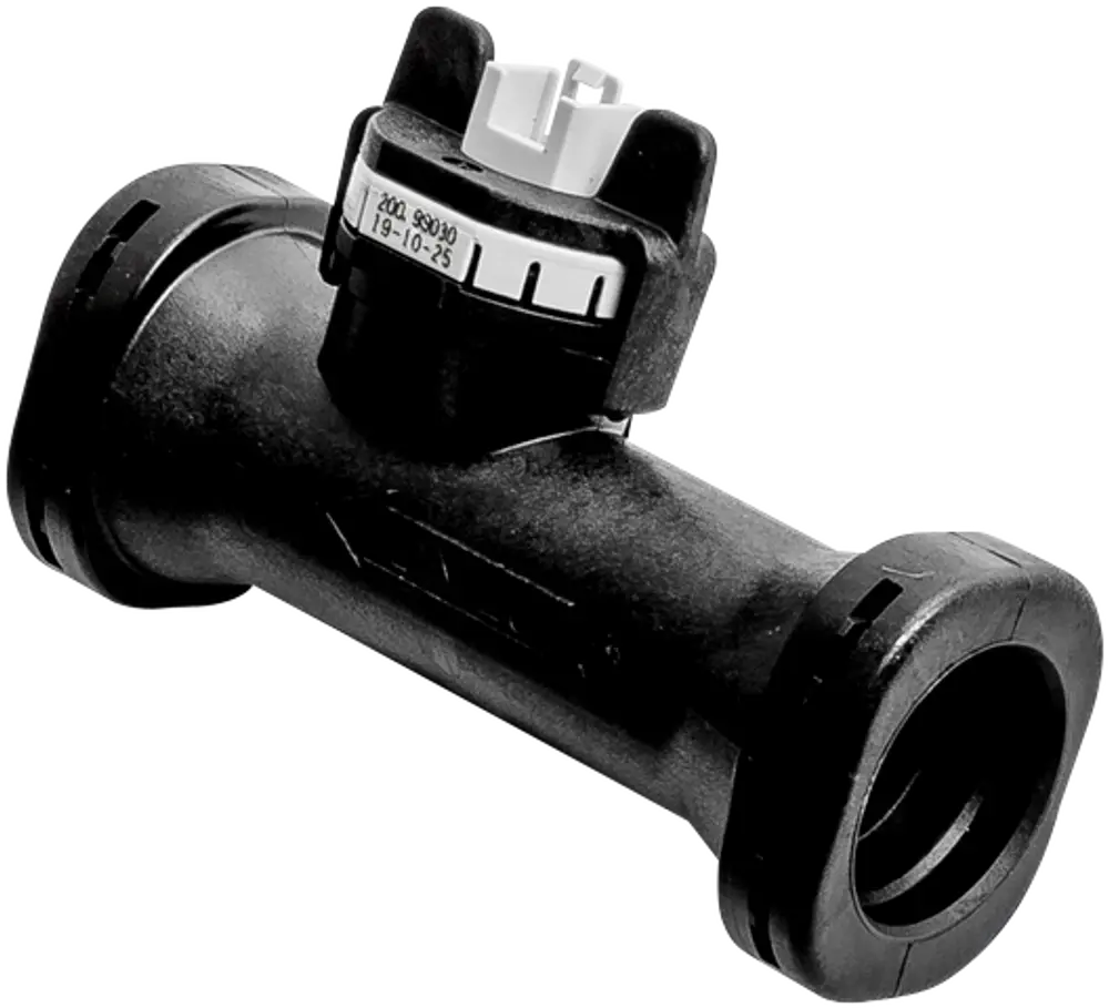 Durchflusssensor mit schwarzem Kunststoffgehäuse und Anschlussstück. Verwendung in Heizungssystemen von Wolf. Design optimiert für effizienten Durchfluss.